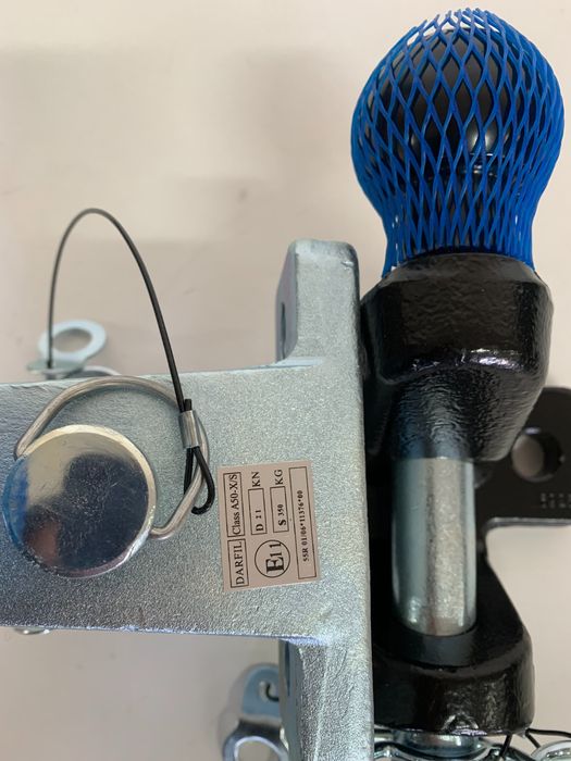 комбиниран теглич за автомобил джип за инвентар и обикновенна лапа