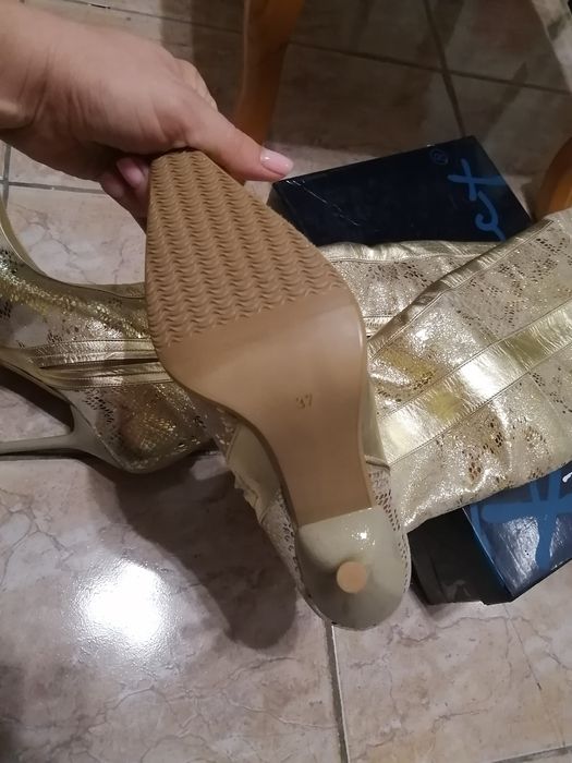 Продам Ботфорты кожа натуральная