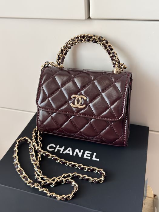 Мини чанта Chanel в цвят бургунди