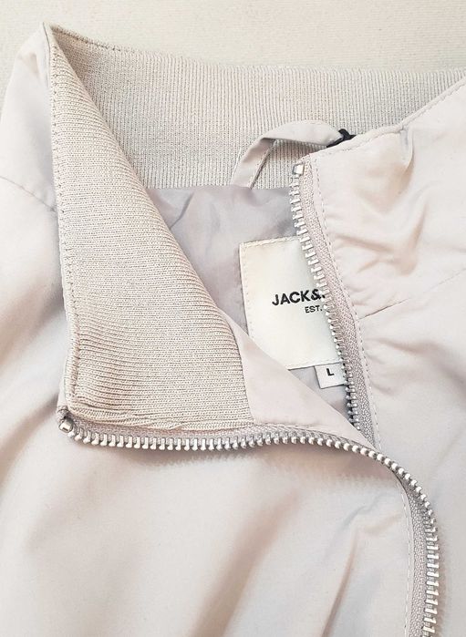 Ново оригинално мъжко яке JACK & JONES