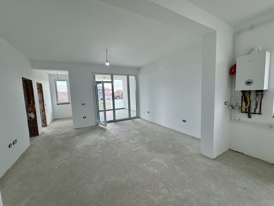 Apartament cu 3 camere si curte in Dumbravita, Suprafata totala 150 mp