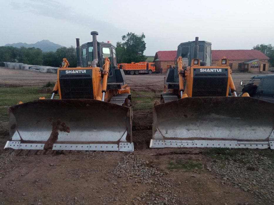 Аренда бульдозера Shantui SD23