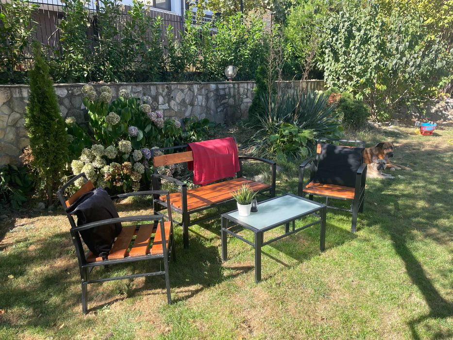 Реставриран градински сет