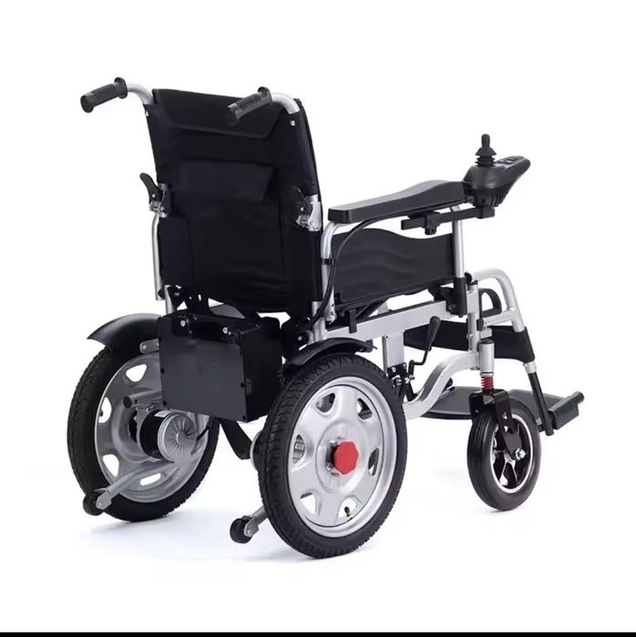 количка с електрически мотори  за трудноподвижни