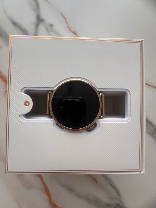 Смарт часовник Huawei GT4 41 mm Gold