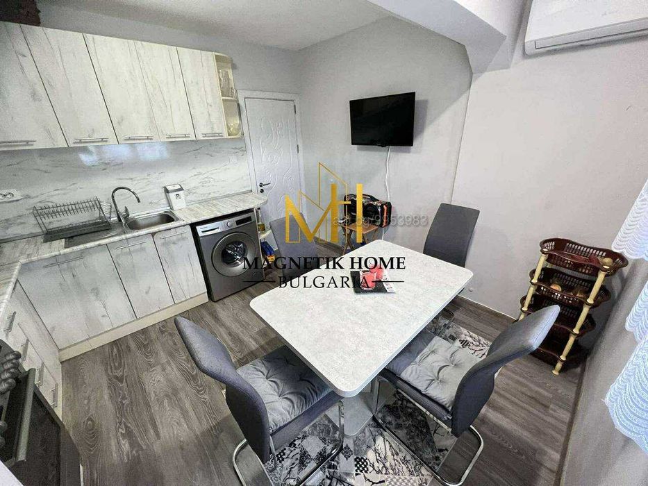 Дава се под наем Тристаен апартамент в Бургас, Славейков - 70 кв.м за 663 € - Снимка #1