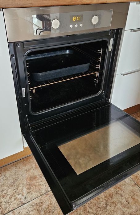 Фурна за вграждане Ariston Hotpoint