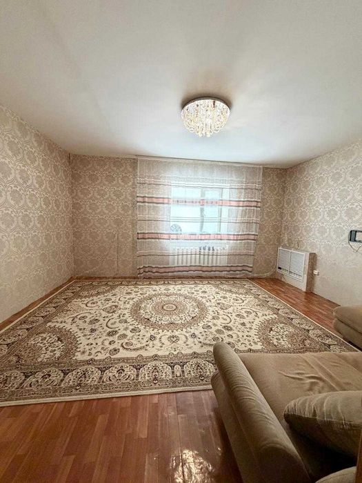 Продаётся 2 комн. квартира, микрорайон Кадыр Мырза Али