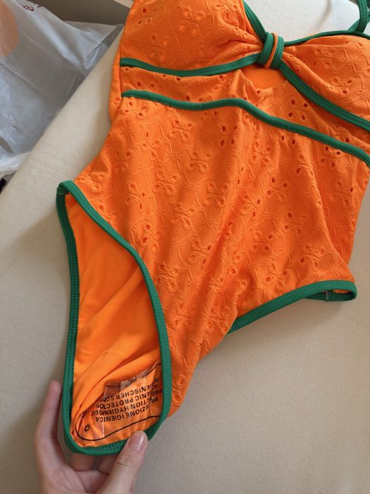 Продам Купальник оранжевый