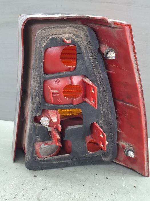 Lampa / Tripla stop stanga pe aripa - Volkswagen VW Golf 2001