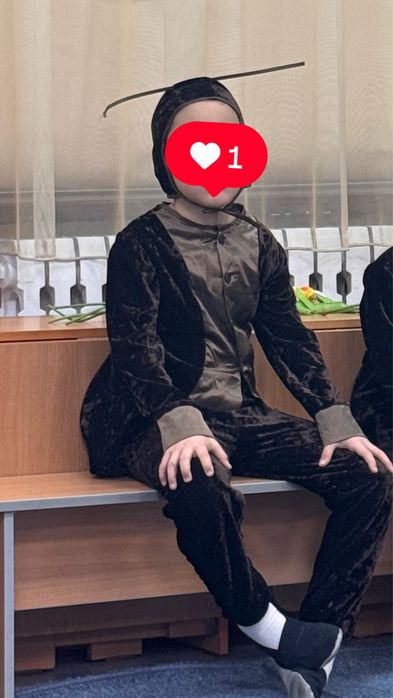 Продам детский костюм таракан