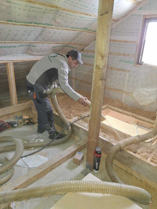 Izolatie termica pentru poduri si mansarde cu lana de lemn