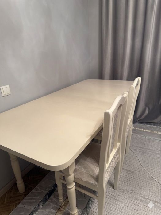 Продается стол со стульями