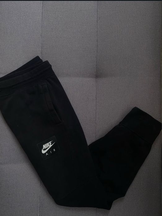 Pantaloni Nike Air L