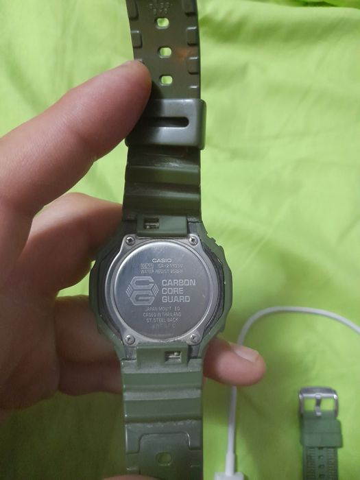 Кварцевые CASIO G-SHOCK GA-2110SU-3AER пластик