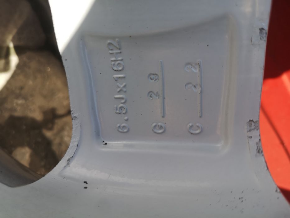 Алуминиеви джанти за Фолксваген Т5, Т6 16 5 120 гуми 215 65 16