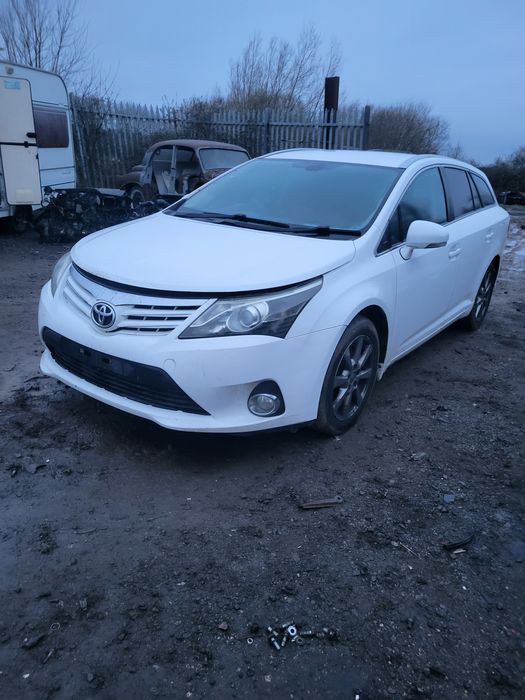 Piese toyota avensis 2.2 D-cat cutie automata