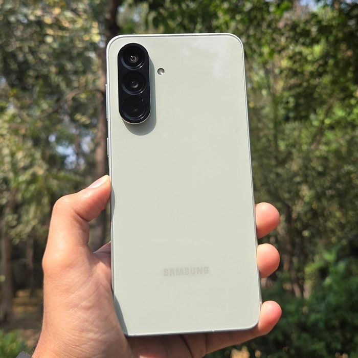 Samsung A56 5 G 8 ga 256 G lik Ideal