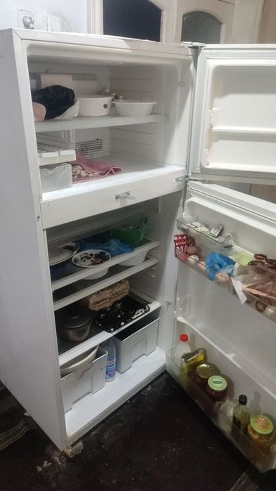 Продаётся холодильник sharp в отличном состоянии