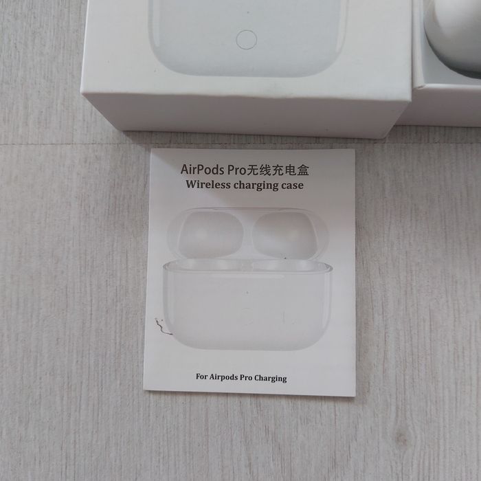 НОВ Безжичен Калъф за AirPods Pro 1/2 (Кейс за зареждане) с Bluetooth