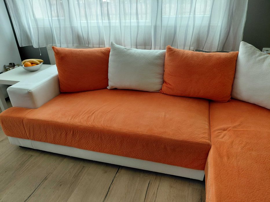 Ъглов разтегателен диван