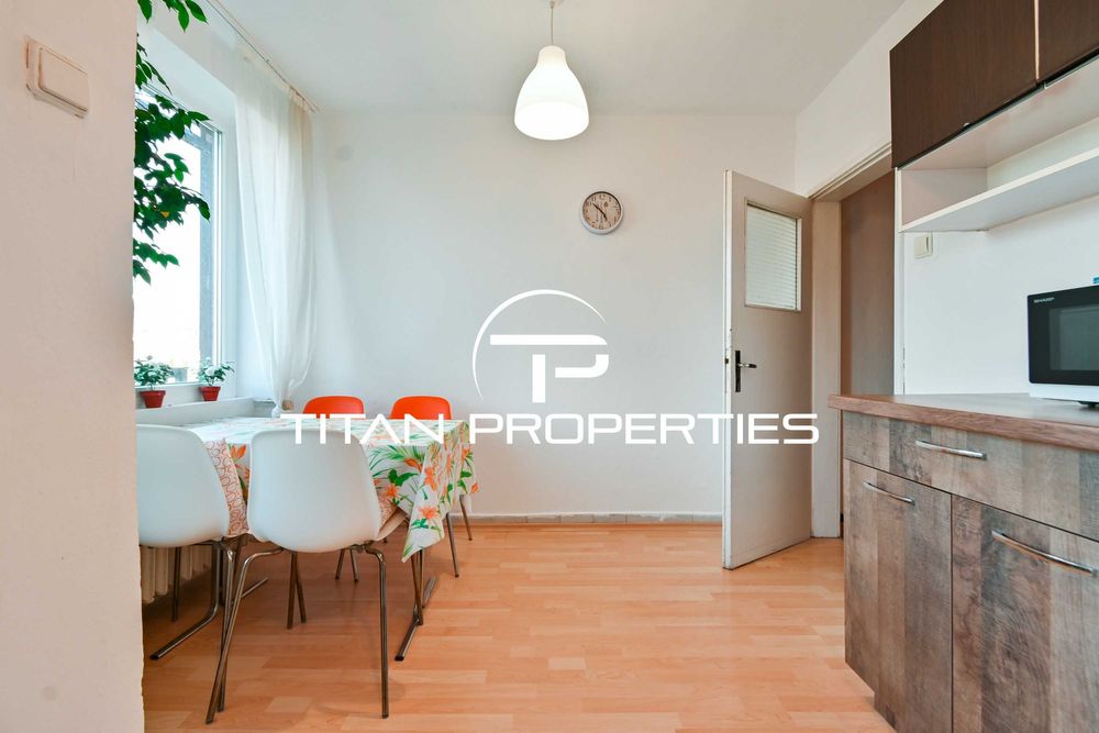 Дава се под наем Тристаен апартамент в София, Младост 1 - 96 кв.м за 612 € - Снимка #2