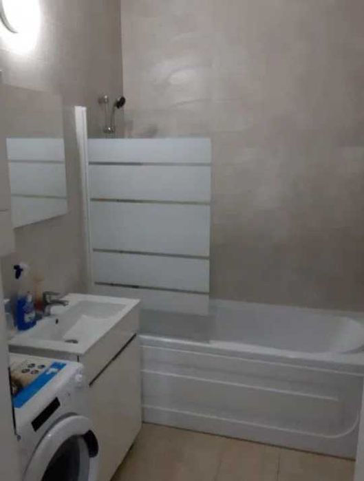 Дава се под наем Двустаен апартамент в Пловдив, Тракия - 65 кв.м за 239.7 € - Снимка #1