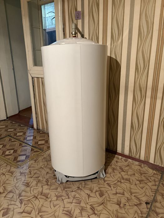 Продам аристон 200 литров