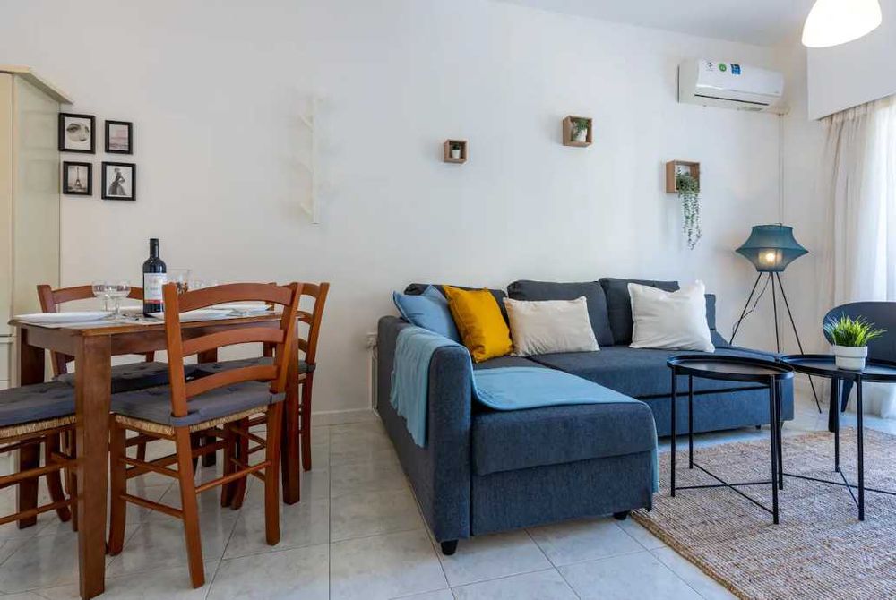 Дава се под наем Двустаен апартамент в Пловдив, Централна гара - 62 кв.м за 346.8 € - Снимка #1