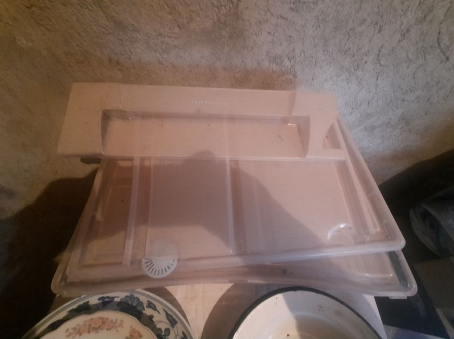 Продам холодильник, Samsung цена - 60000, требует ремонт!!!