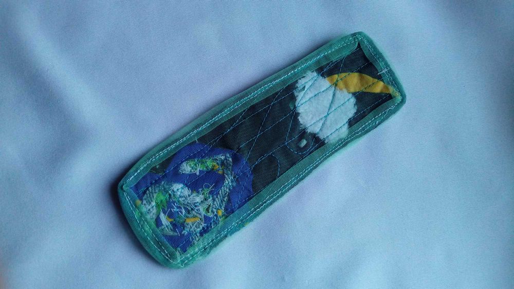 Semn de carte textil . Model unic