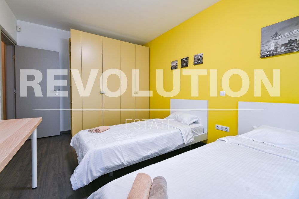 Дава се под наем Тристаен апартамент в София, Оборище - 100 кв.м за 1000 € - Снимка #5