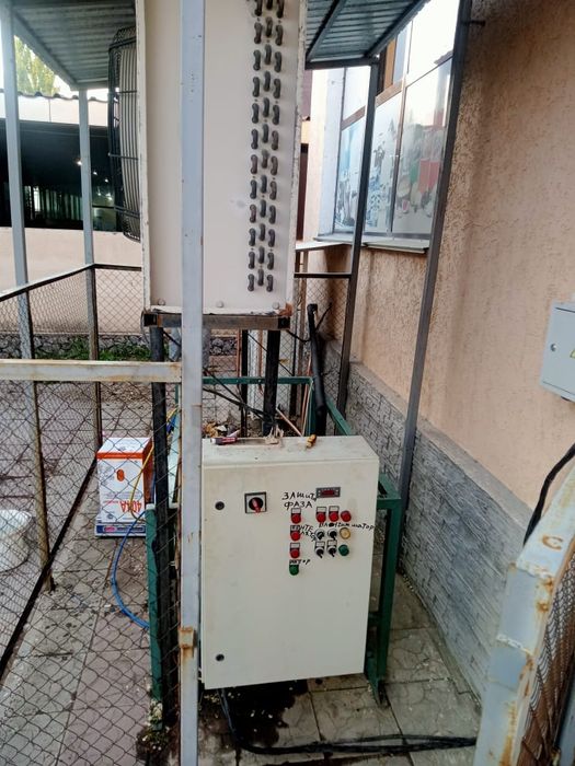 Продается Пристенные Холодильные Витрины (Горки), и внешний радиатор