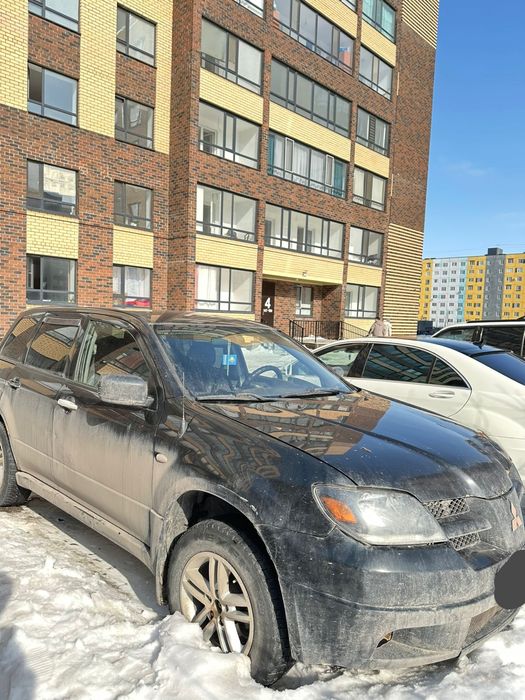 Продам Митсубиси аутлендер