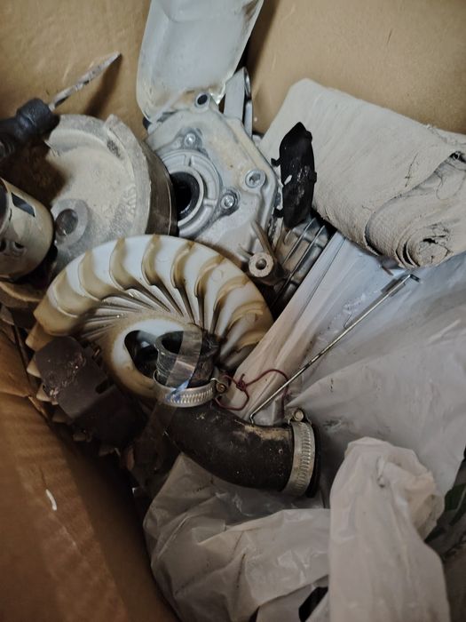 Двигатель трамбовки в разборе