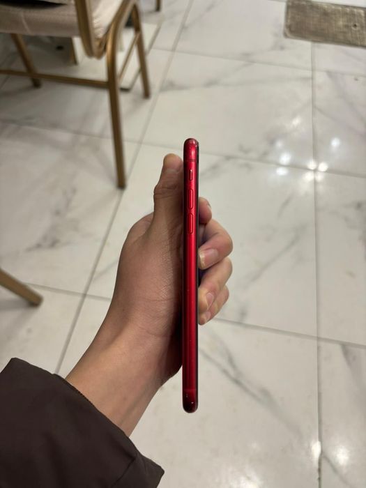 iPhone 11 RED цвет