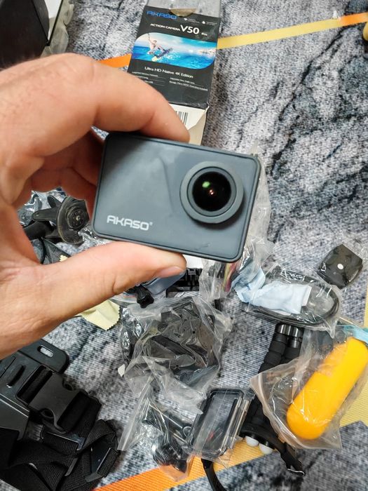 Продам экшен камеру akaso v50 pro