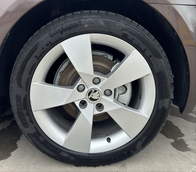 Vand sau schimb Jante skoda octavia 17
