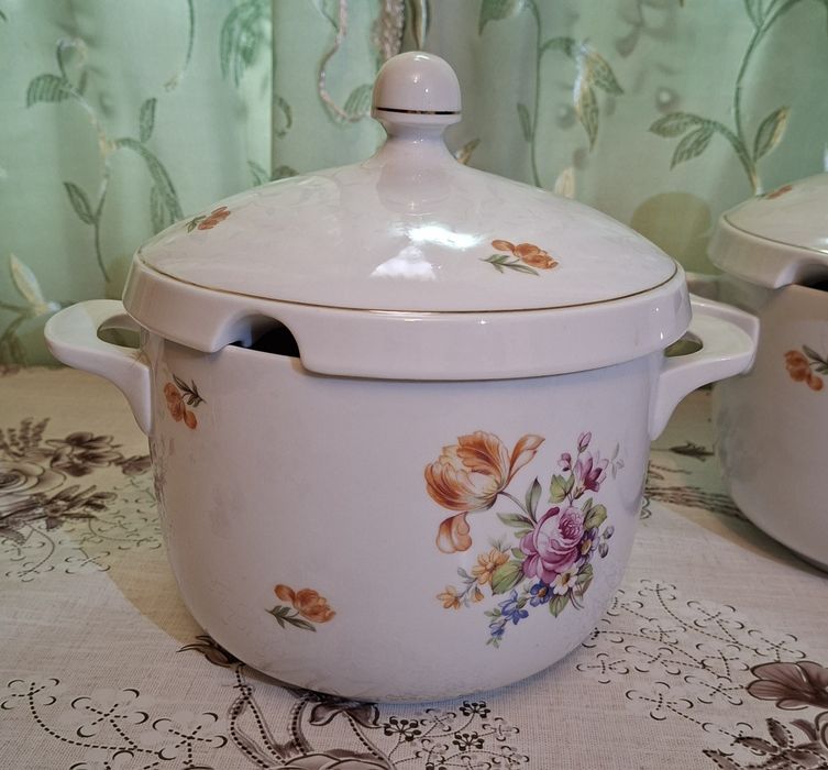 Супницы, цена за 2 штуки