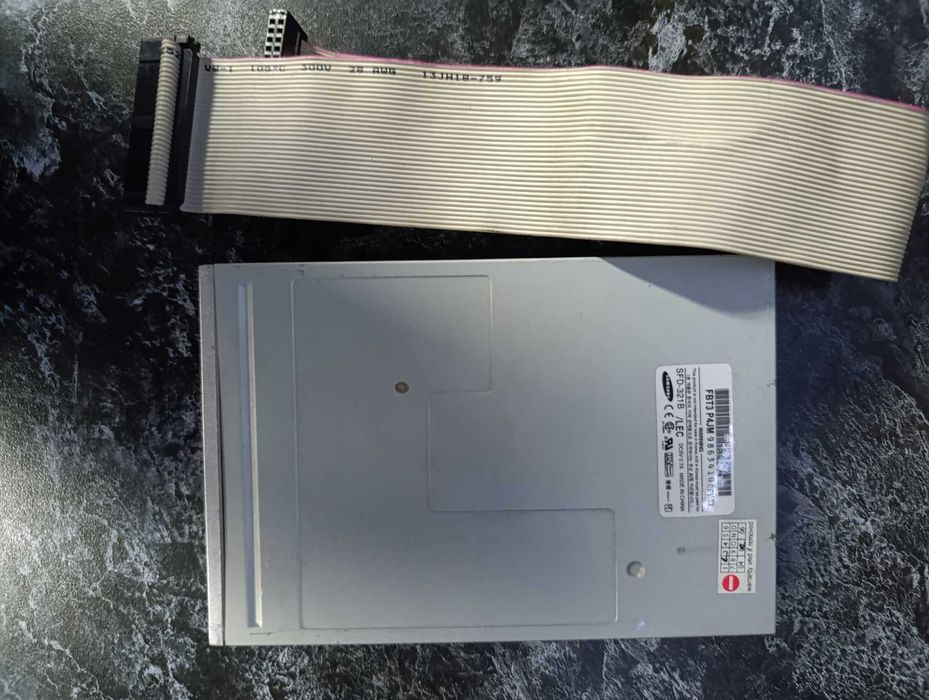 Дисковод 3.5" Samsung SFD-321B (Floppy FDD) для дискет