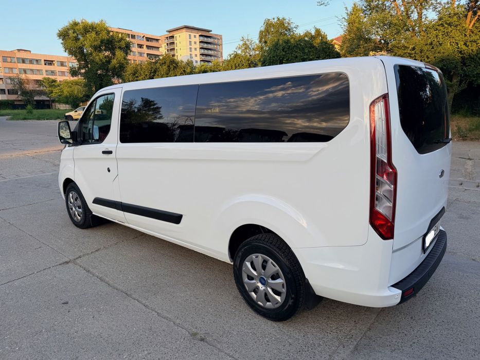 Ford Transit Custom 2019-clima fata/spate-8+1 locuri-lunga-TVA deductibil