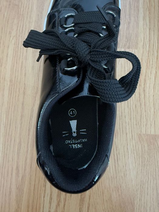 Кожени, черни обувки