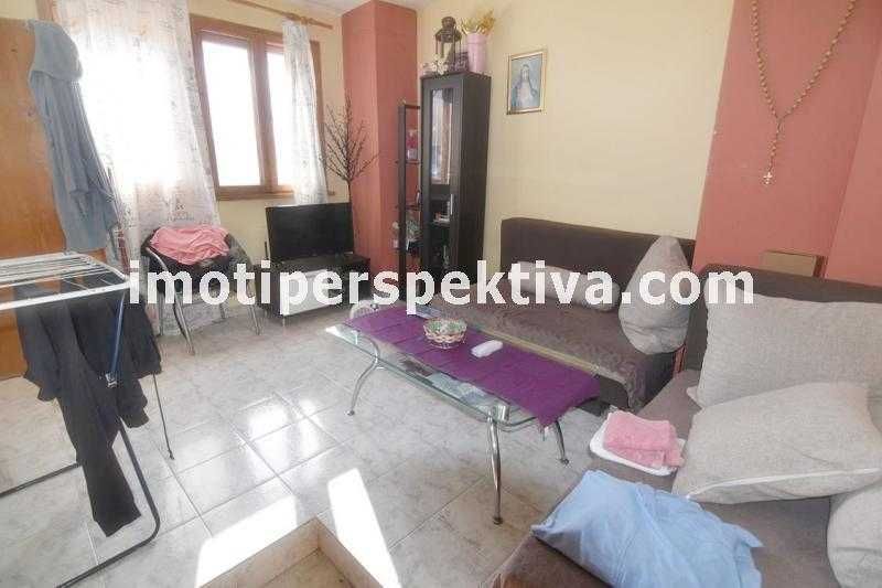 Продава се Тристаен апартамент в Пловдив, Кючук Париж - 70 кв.м за 1929 €/кв.м - Снимка #8