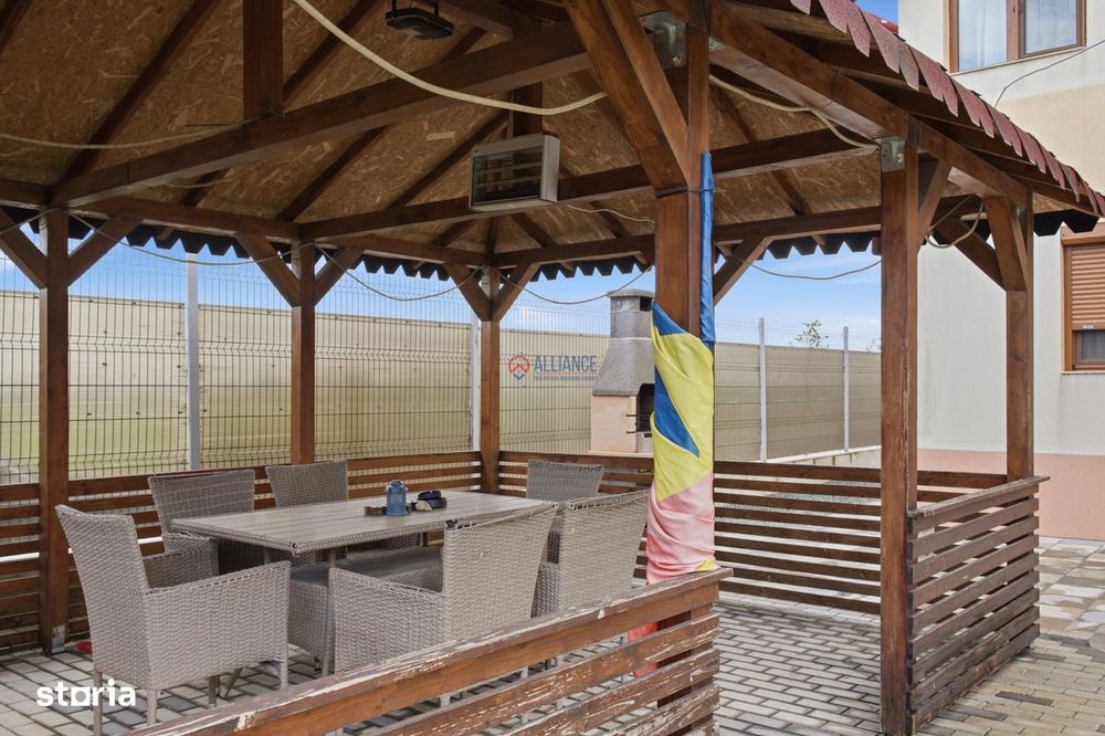 PALAZU MARE - Vilă 5 camere, teren pe colț cu priveliște la lac,
