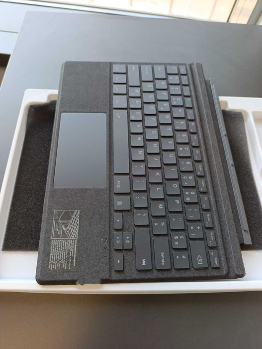 Husă tastatură Bluetooth Slim pentru Surface Pro 11/10/9/8/X – Gri