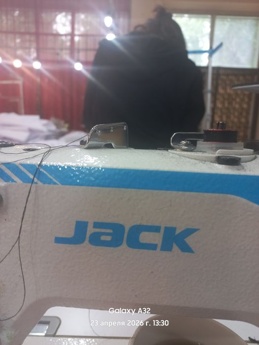 Швейная машинка Jack