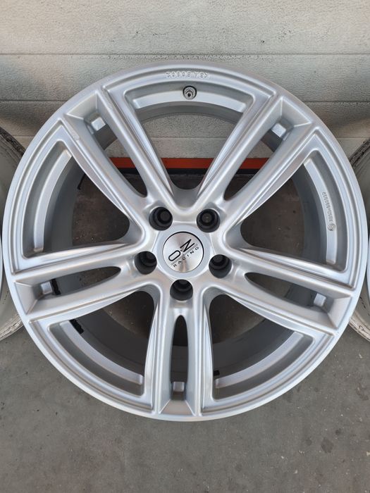 Джанти BROCK за VW AUDI SEAT SKODA BMW R18 5x112 ET30 8J