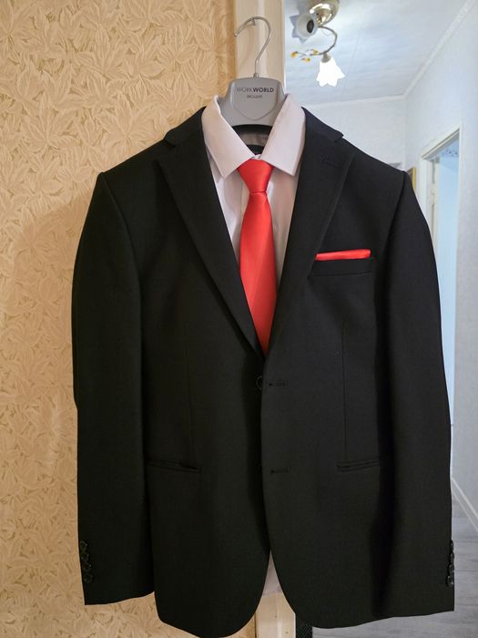 Костюм в идеальном состоянии