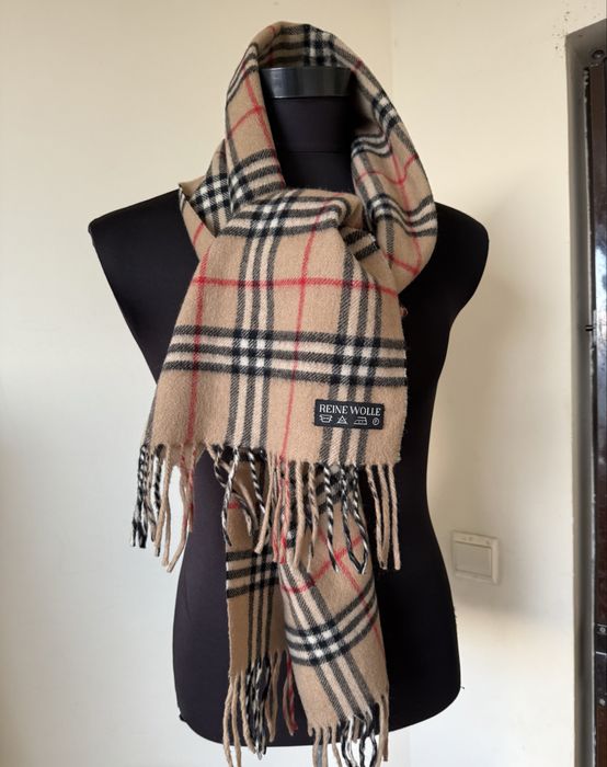 Fular Burberry print , 100% lâna,stare impecabila