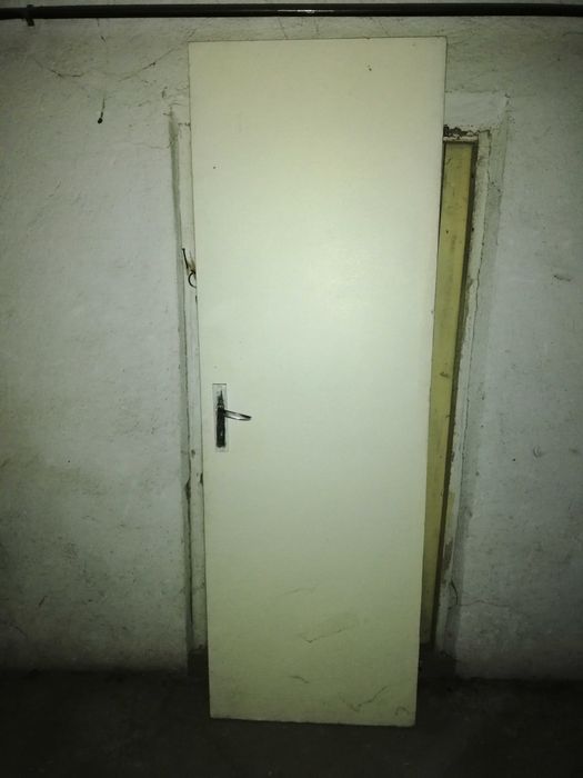 Д ъ р в е н а       в р а т а